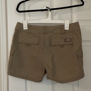 The North Face Women's Cargo Shorts - Tan